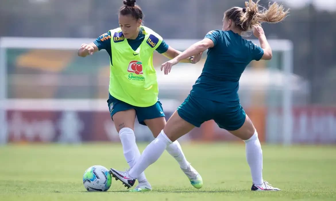 Lei cria diretrizes permanentes para o futebol feminino no Brasil